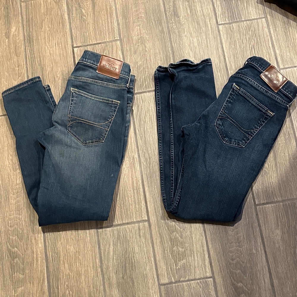Hollister Jeans Bundle Size 30/32. Dark Blue Skinny Jeans and Distressed Jeans.